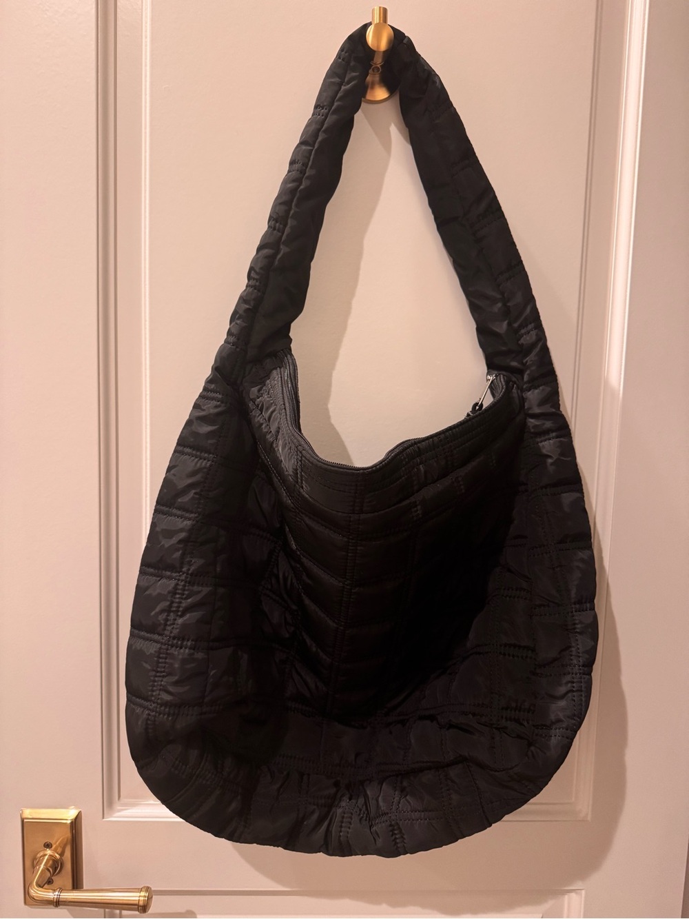 Black Quilted Hobo Bag - Lightweight Everyday Shoulder Bag